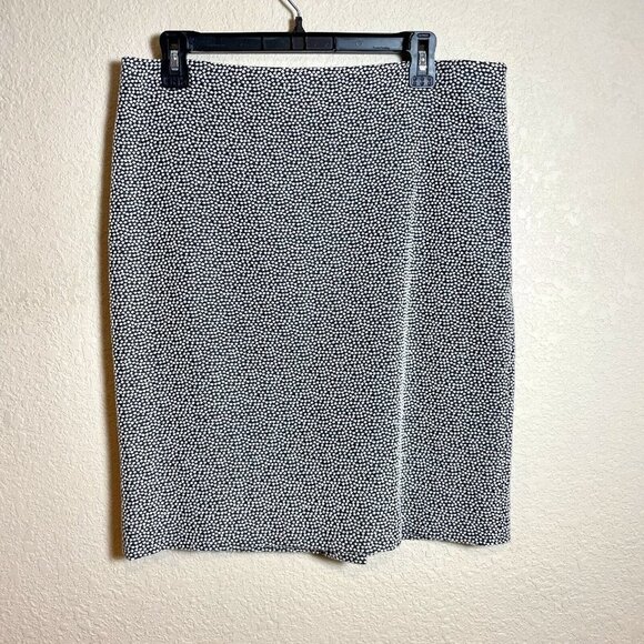M.M. LaFleur Straight Pencil Mini Skirt Womens Size 10 Black Polka Dot Workwear - Picture 1 of 8
